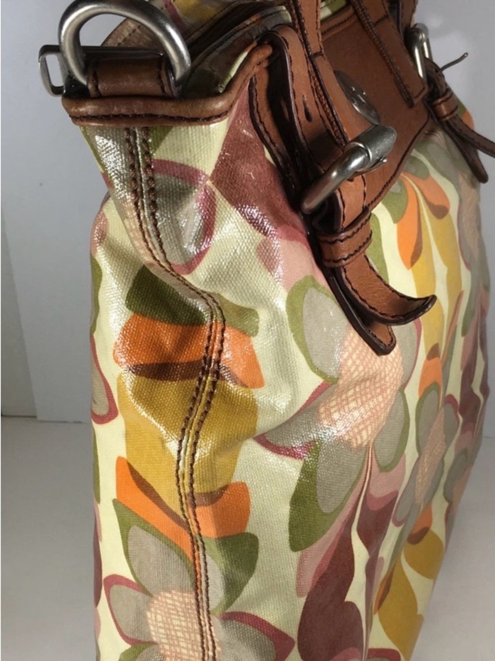 Fossil Floral Pattern Handbag - Picture 5 of 6